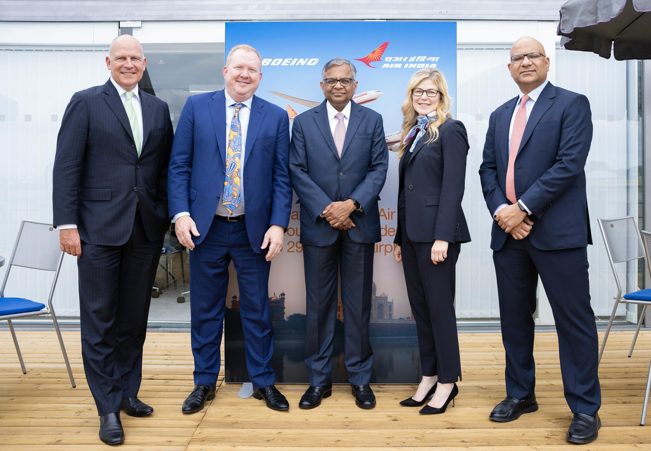 Boeing and Air India order signing.