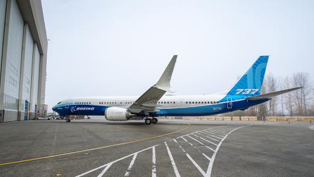 Boeing 737 MAX 10
