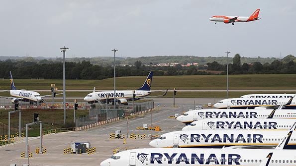 Ryanair airliners