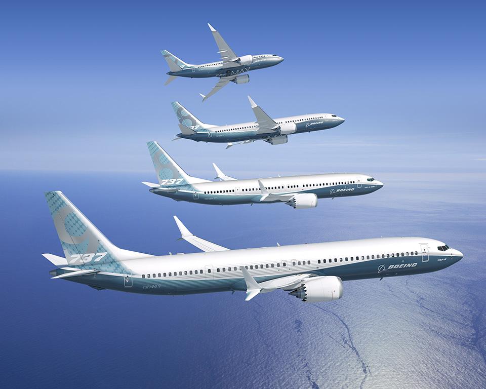737 MAXs