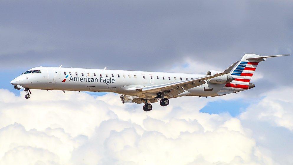 Mesa Airlines American Eagle CRJ-900