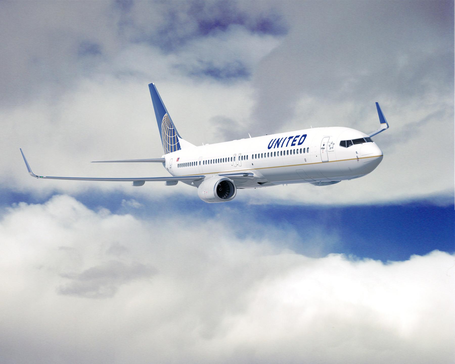 United Airlines 737-900ER