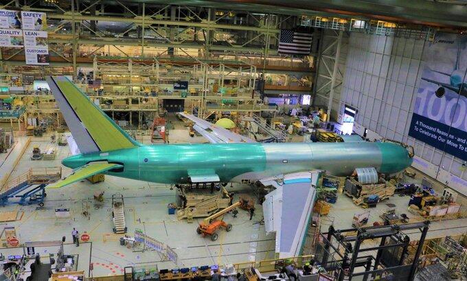 Boeing 767 freighter 