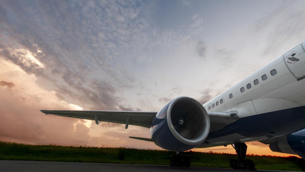Delta Air Lines sunset