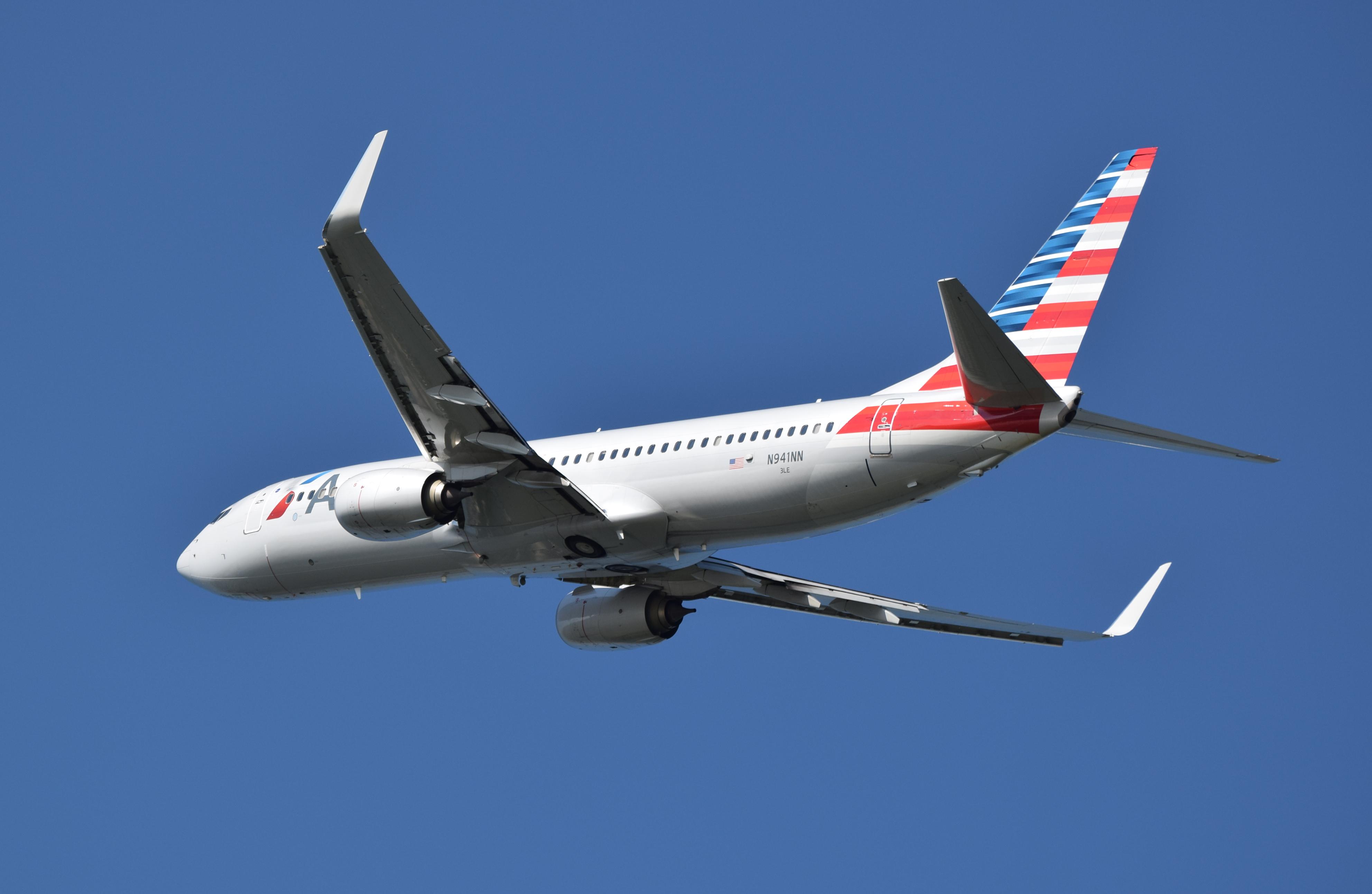 American Airlines 737-800