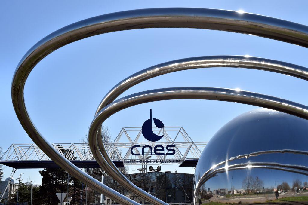 CNES