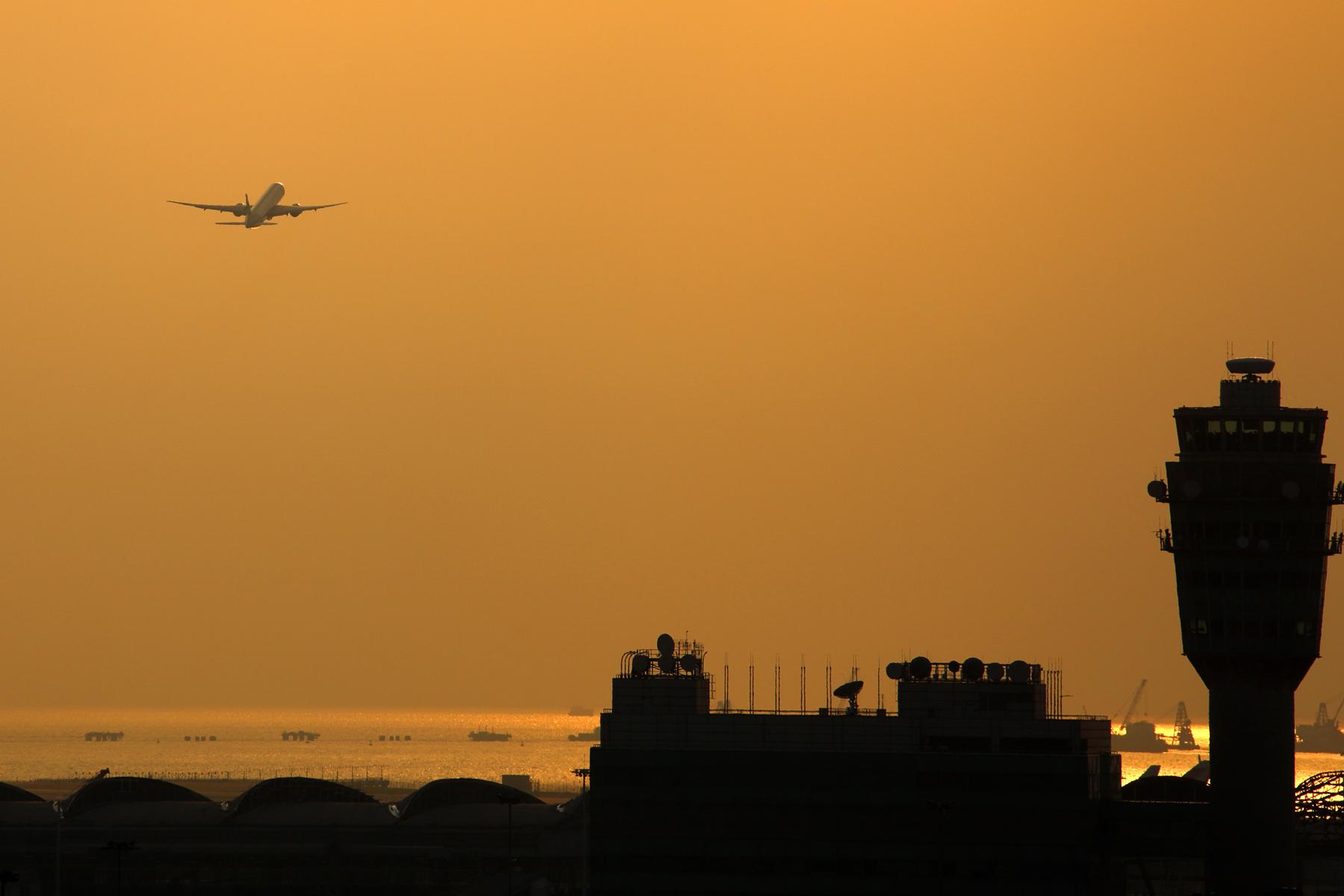 Hong Kong Airport 