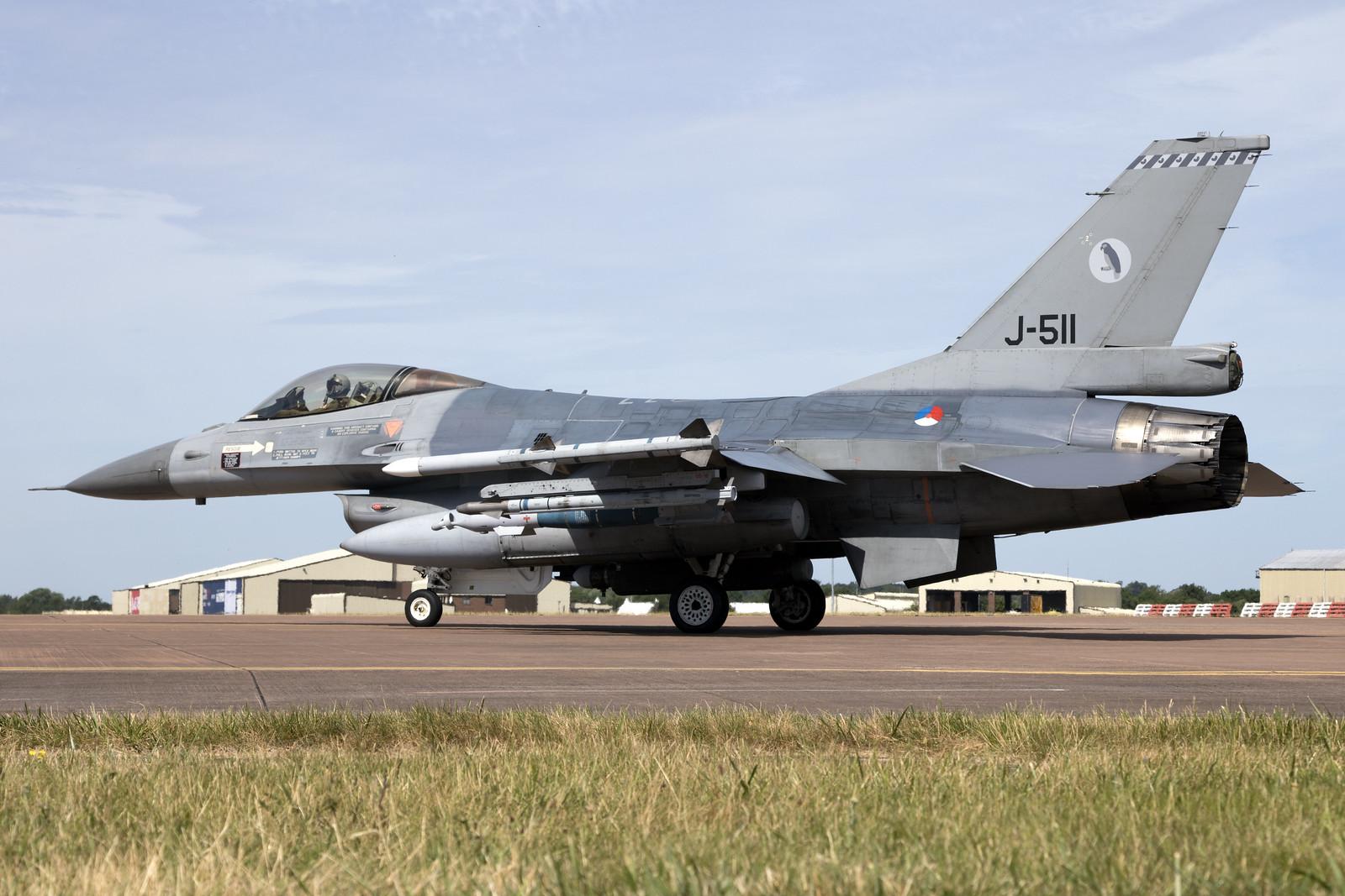 F-16