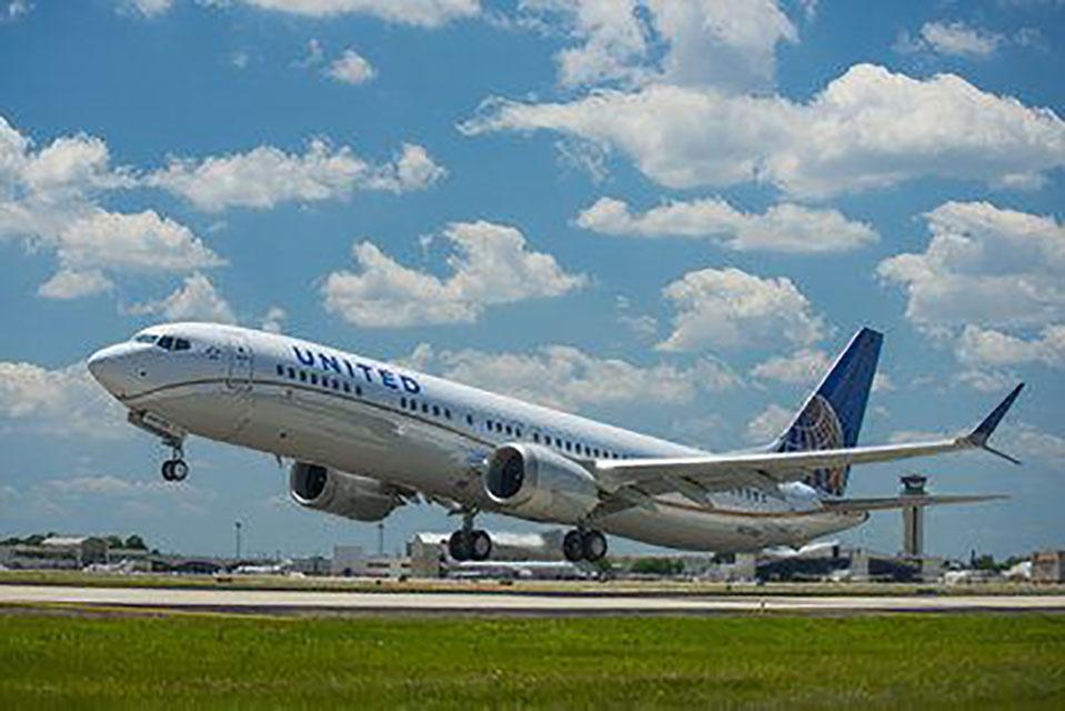 United Airlines 737 MAX 9