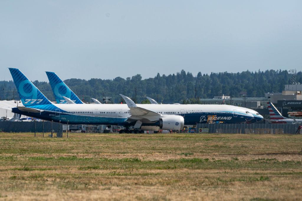 777X