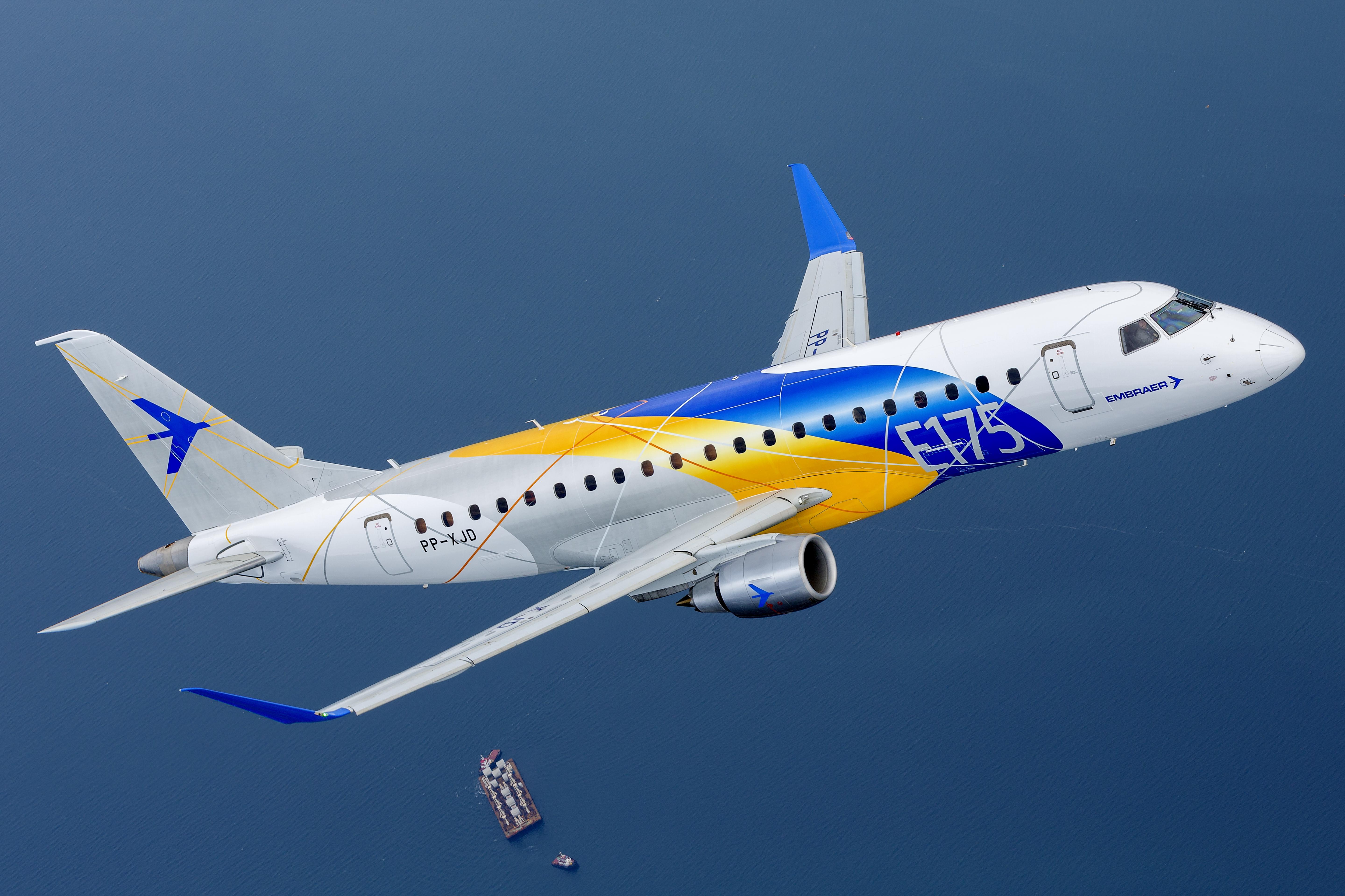 E175 embraer