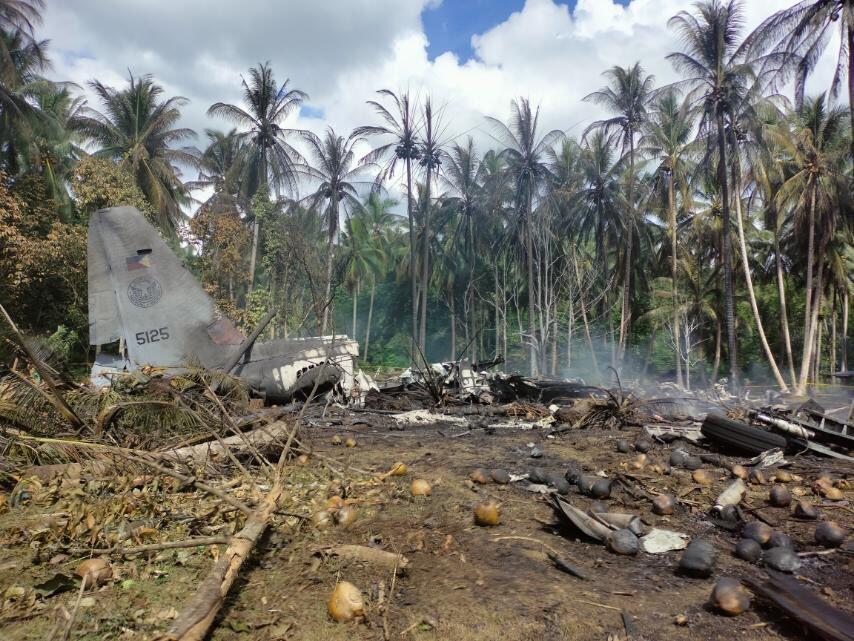 philippine air force C-130H wreckage
