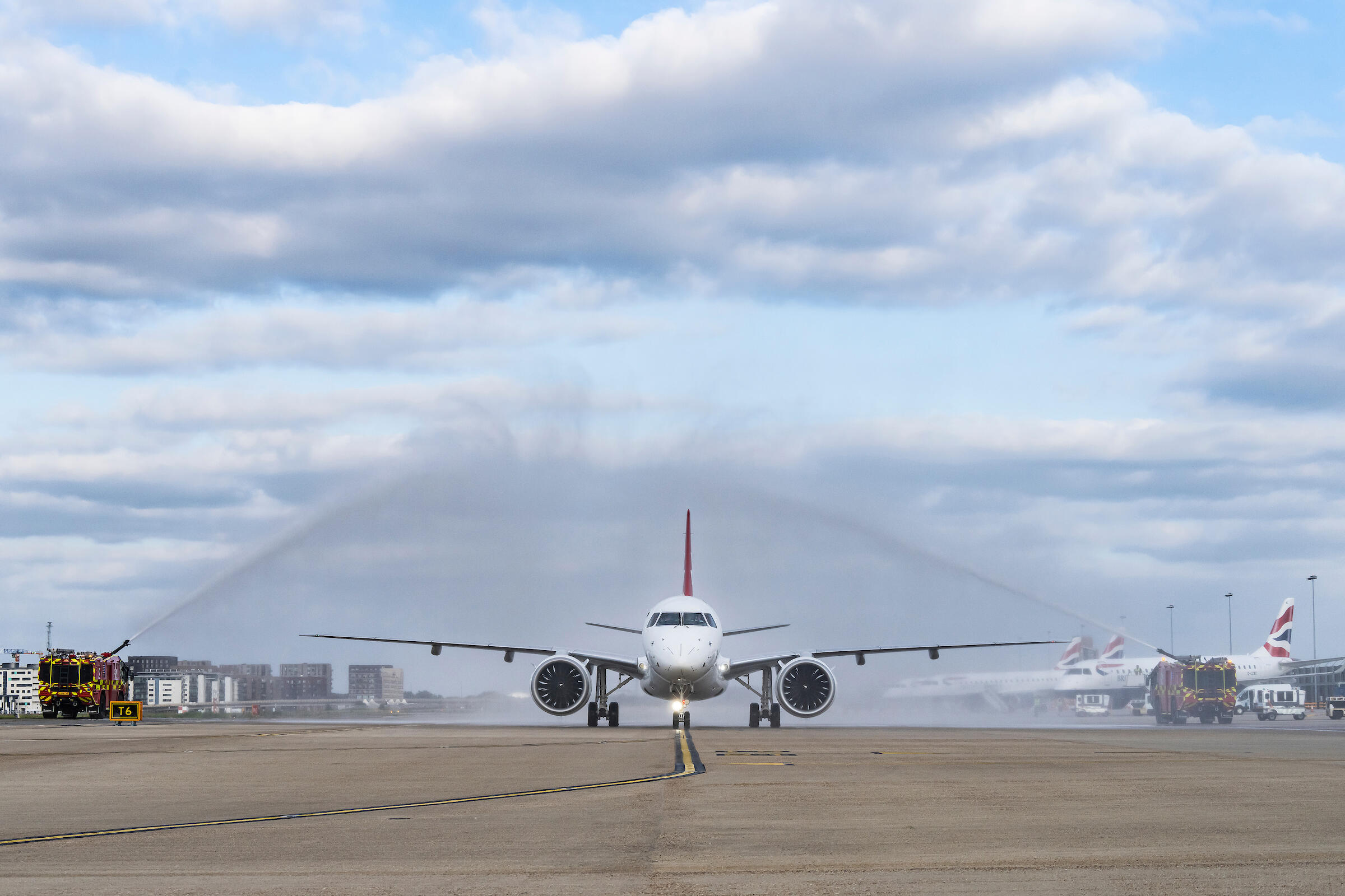 Helvetic E195-E2 first flight to LCY