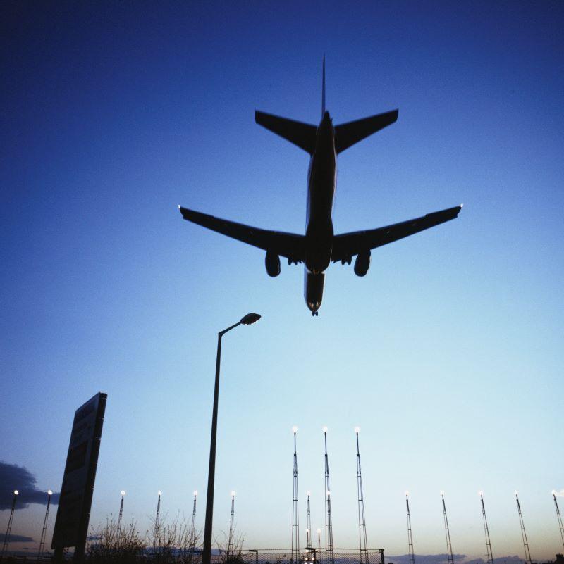 generic airplane landing