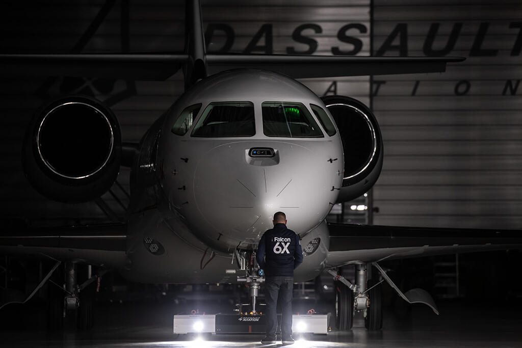 Falcon 6X Rollout