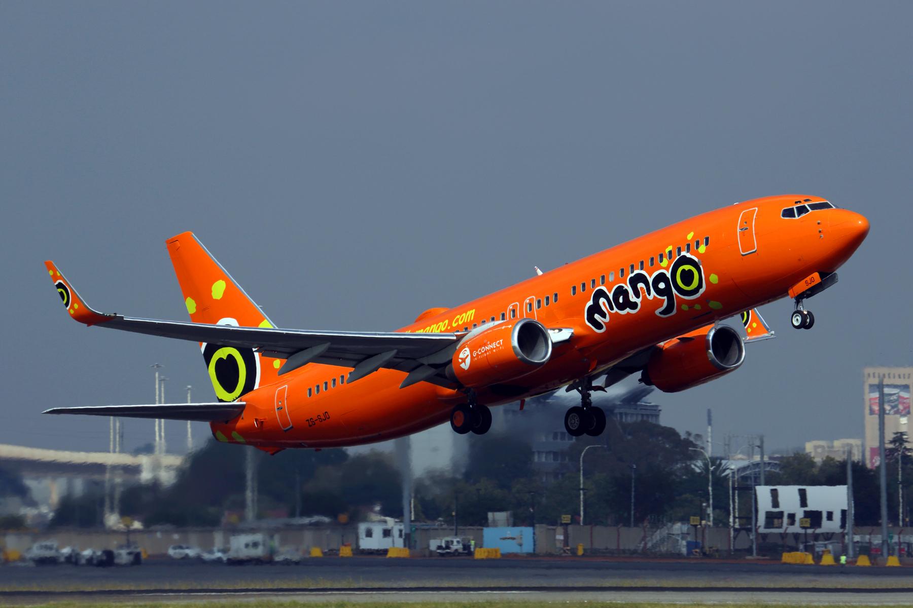 Mango Airlines Boeing 737-800