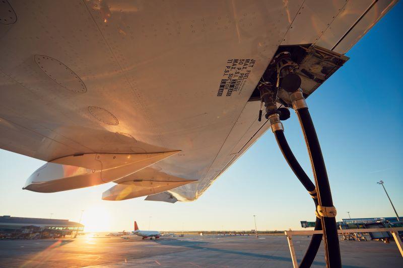 airplane refueling