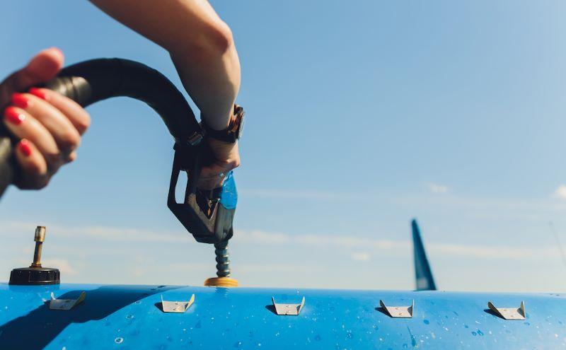 airplane refueling