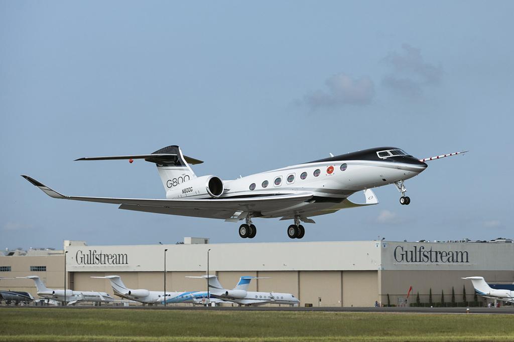 Gulfstream G800 first flight, powered by a blend of SAF