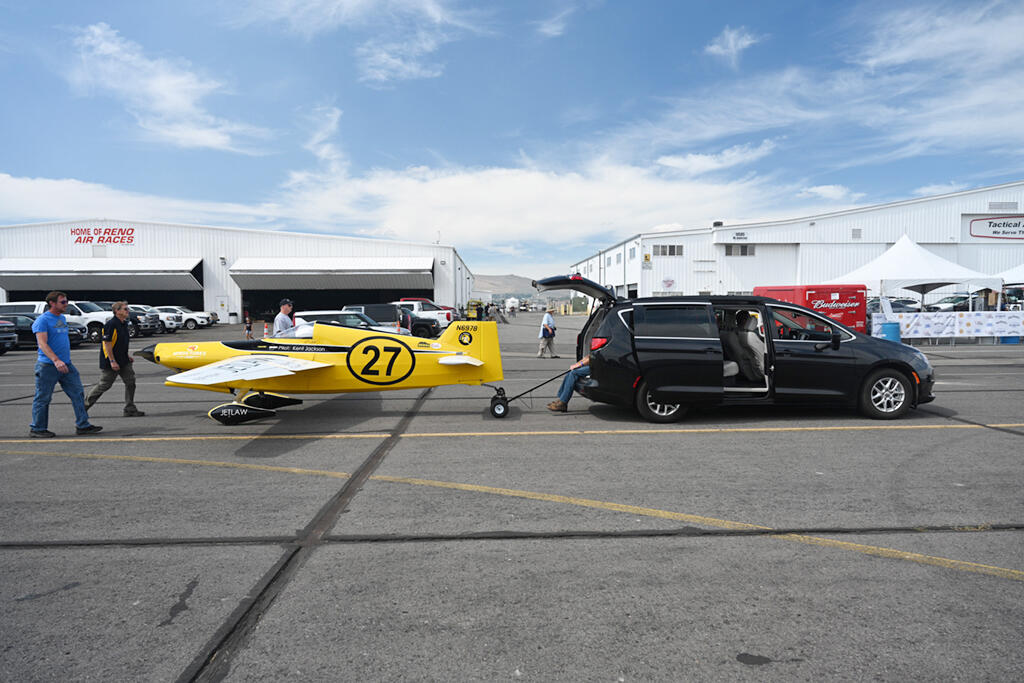 pit crew rolls out #27 Once More for a Formula One Gold heat