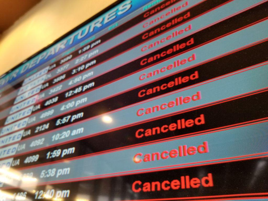 flight board cancellations
