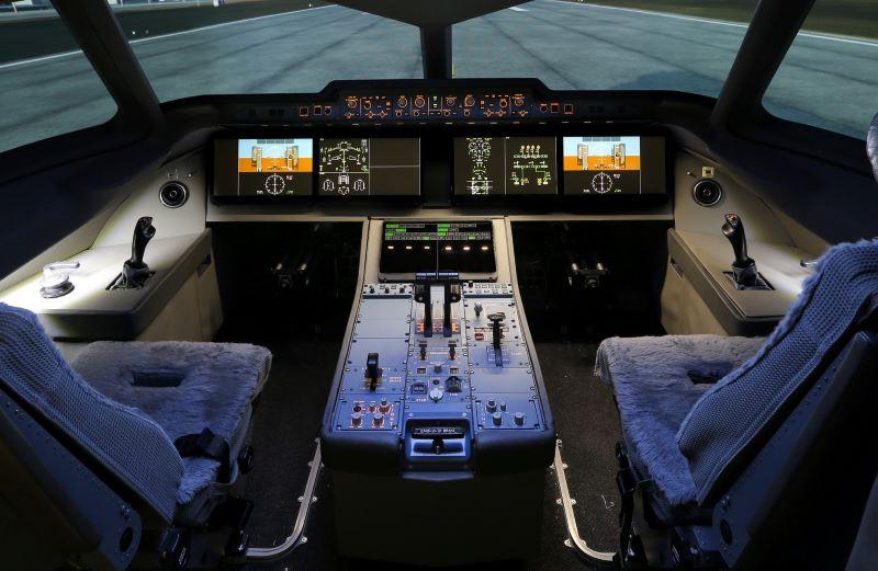 SSJ-New new cockpit