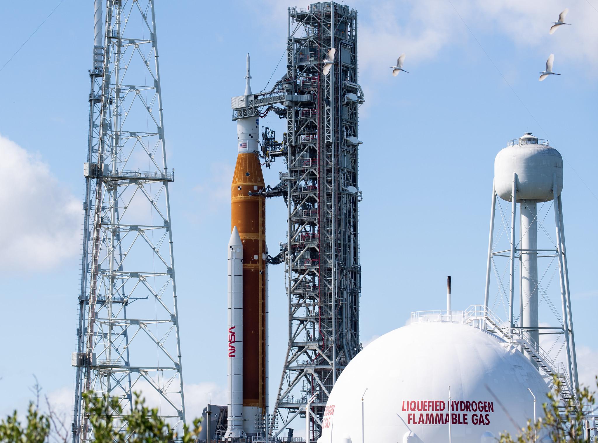 Artemis 1 on launchpad