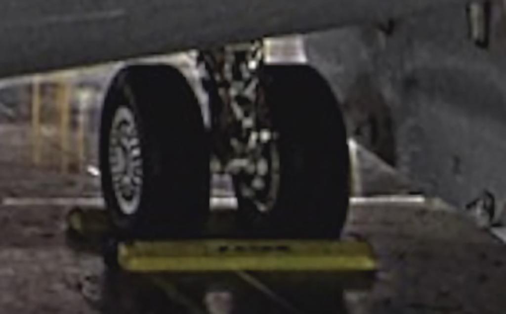 Northrop Grumman B-21 main landing gear