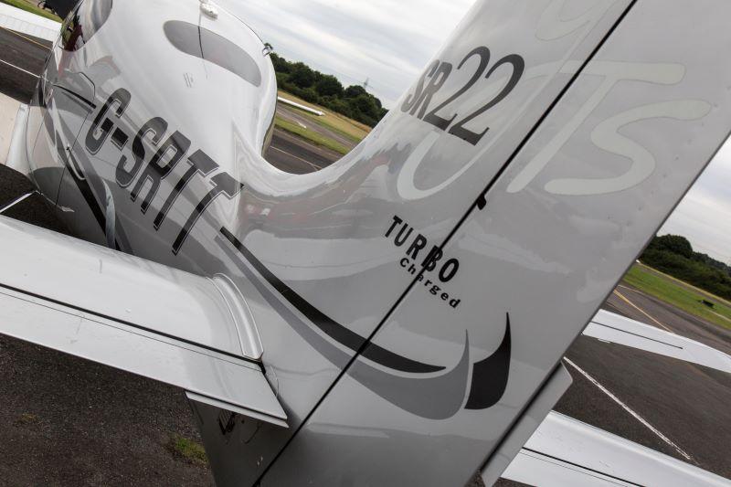 Cirrus SR22