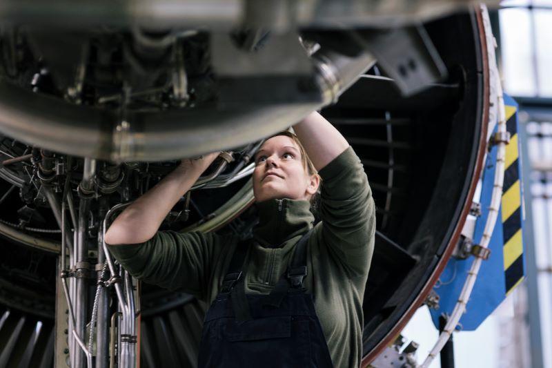 aircraft engineer