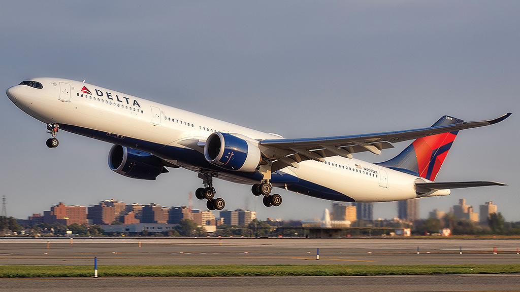 Delta aircraft taking off