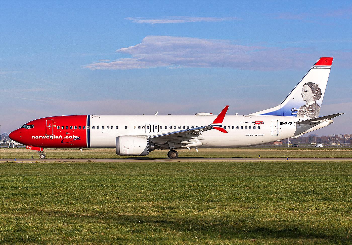 737 MAX