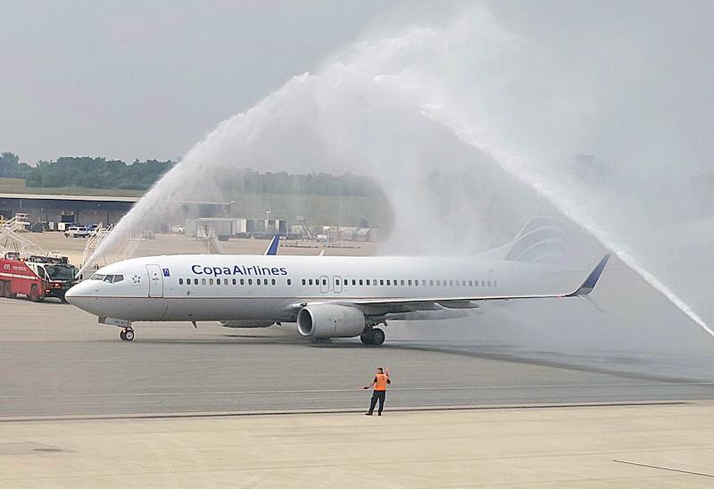 Copa Boeing 737 at BWI