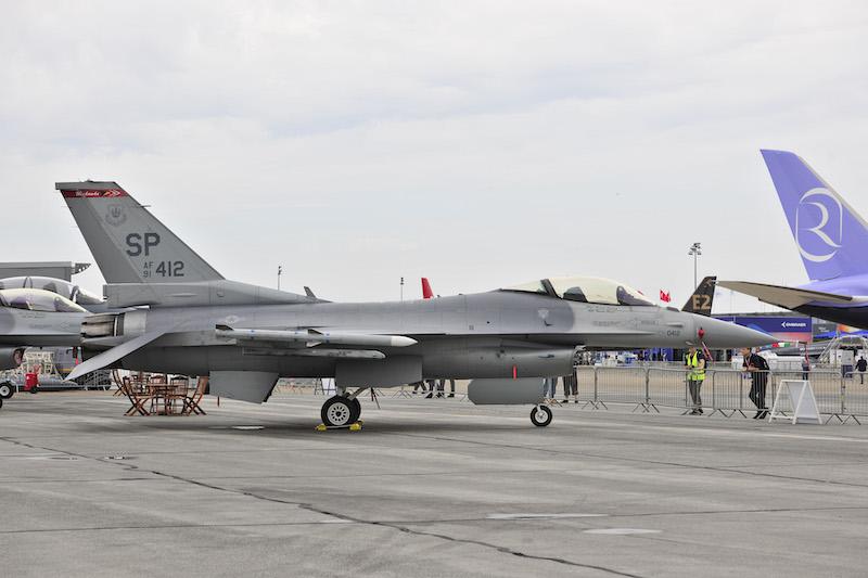 F-16