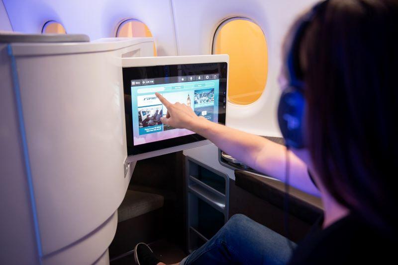 Safran Cabin