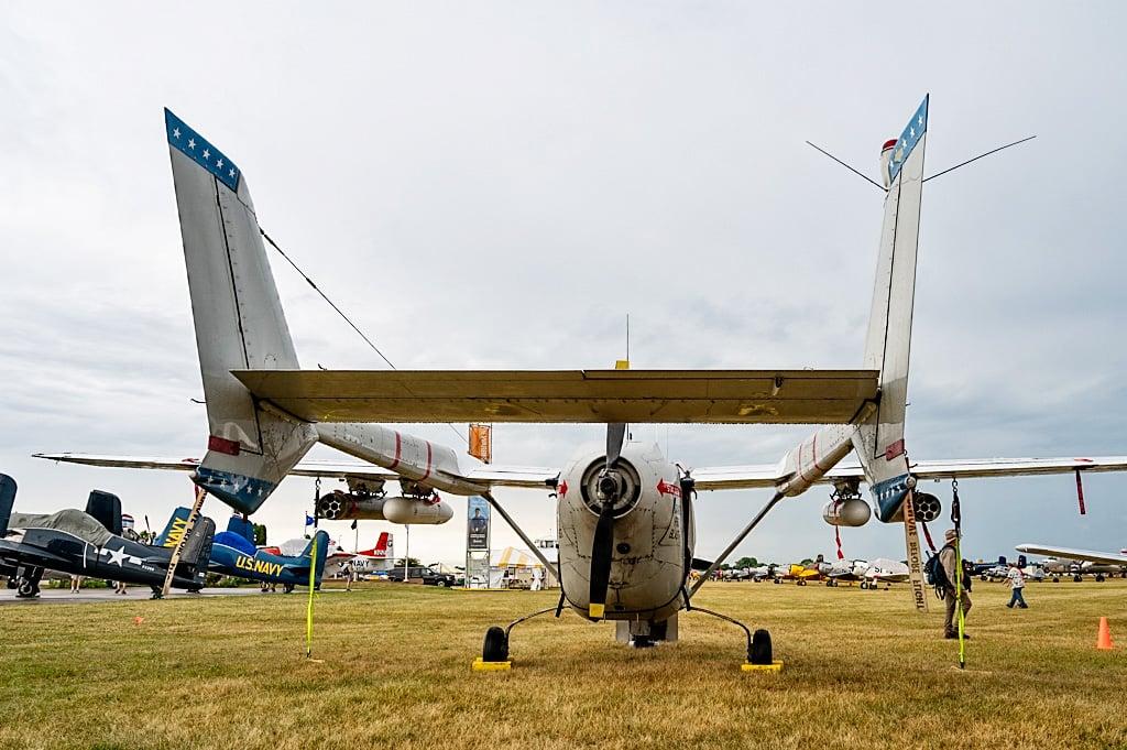 Skymaster tail