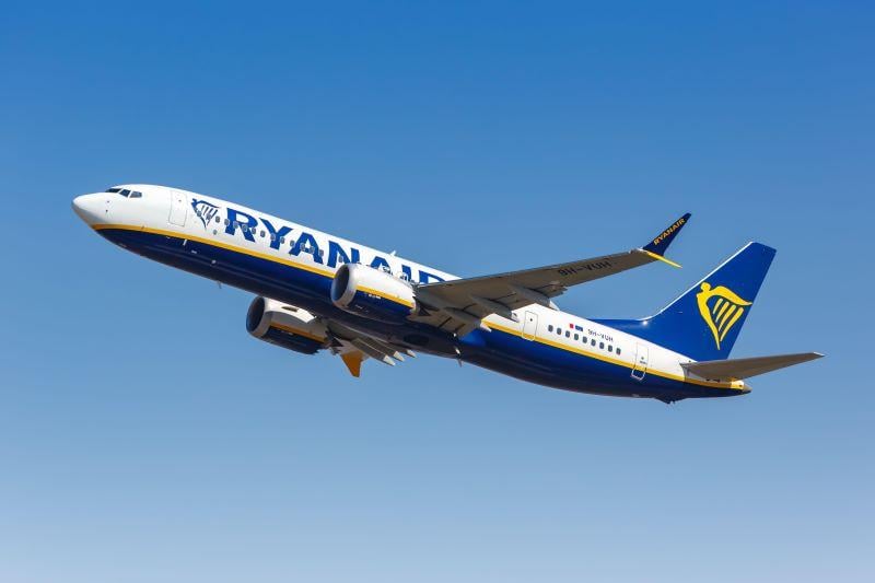 Ryanair Boeing 737-8-200