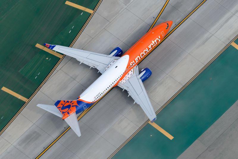 Sun Country 737-800