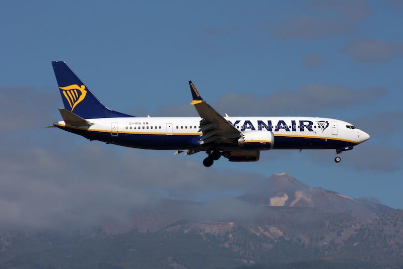 Ryanair 737-8200