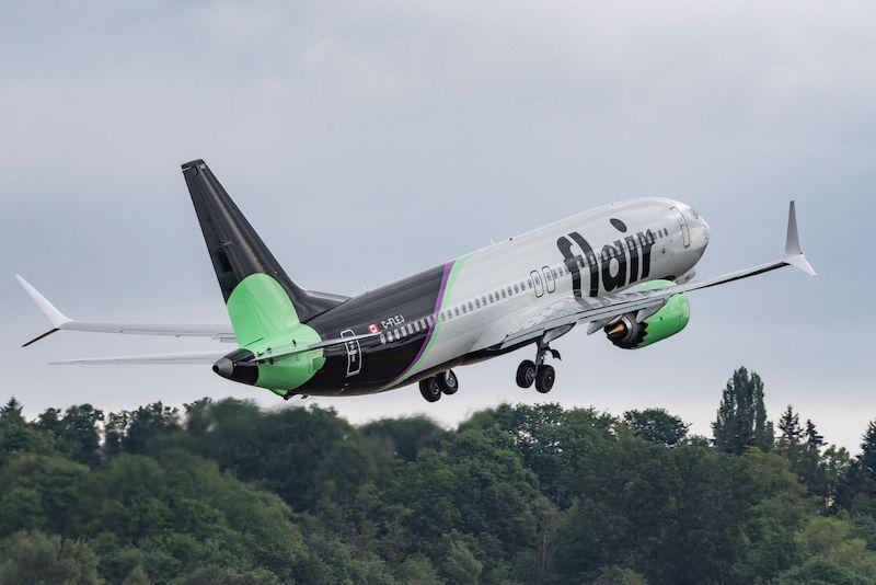 flair airlines jet