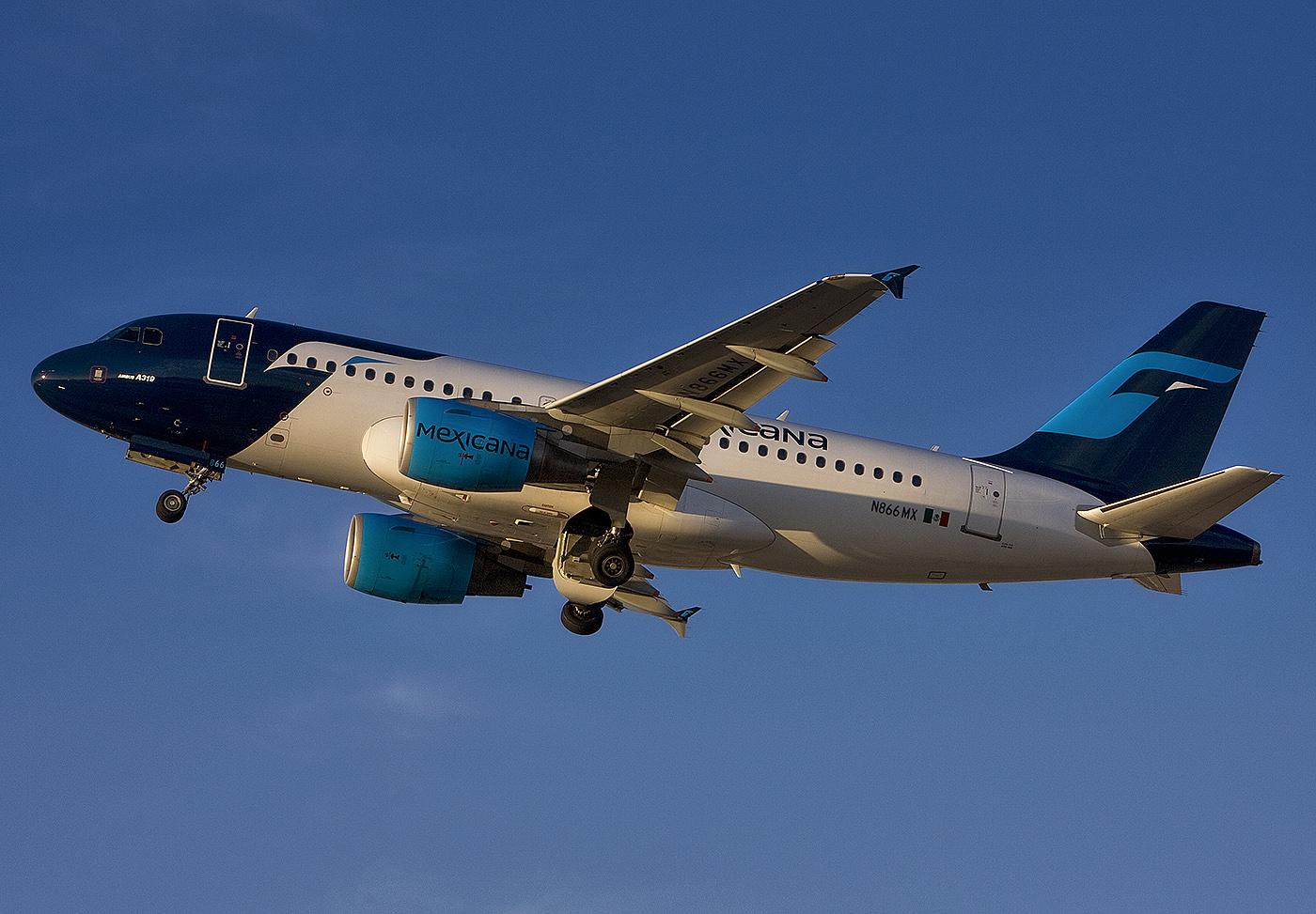 mexicana old livery
