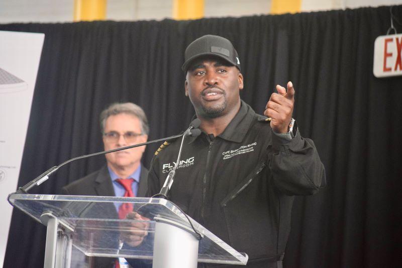 Barrington Irving