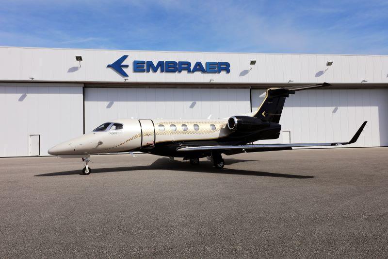 Embraer Phenom 300E