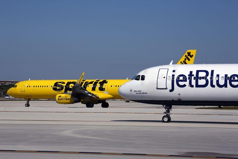 Spirit and JetBlue on tarmac