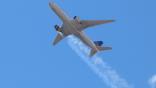 United Airlines 777