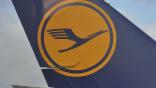 Lufthansa tail